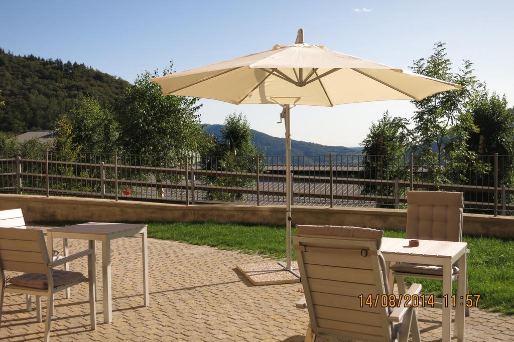 Agriturismo Deviscio Леко Екстериор снимка