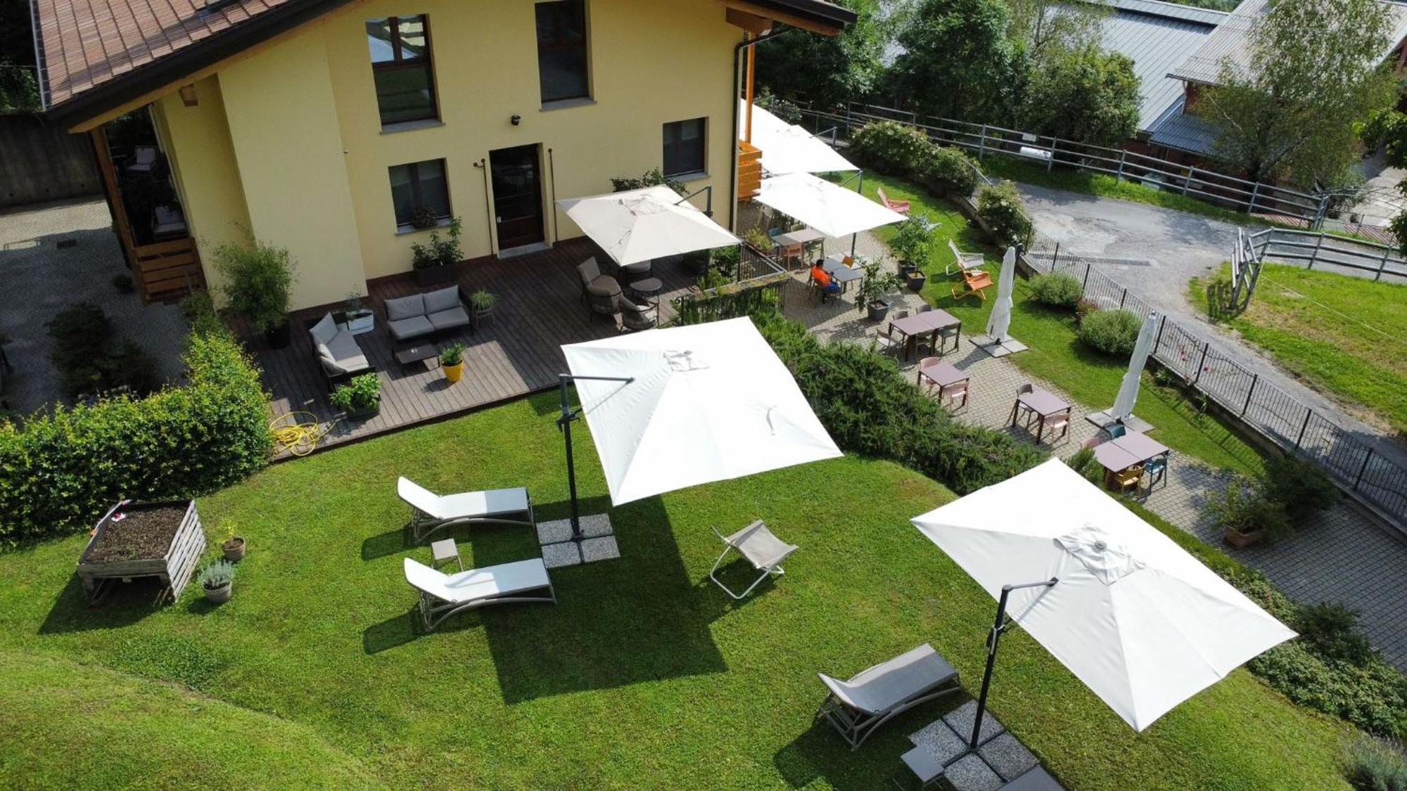 Agriturismo Deviscio Леко Екстериор снимка