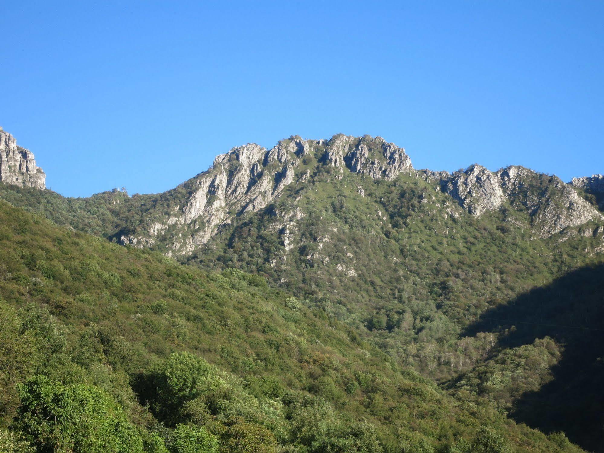 Agriturismo Deviscio Леко Екстериор снимка